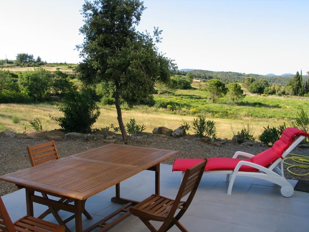 Les Romarins Appartement Aigne  Buitenkant foto