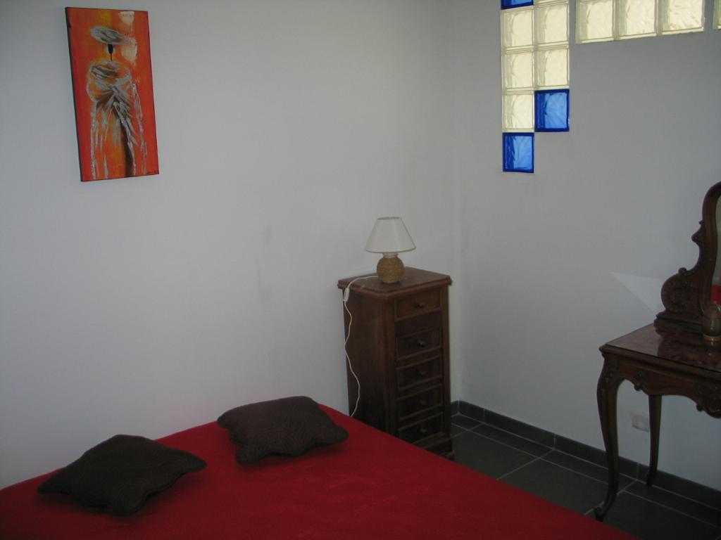 Les Romarins Appartement Aigne  Kamer foto